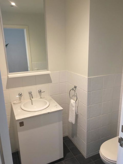 Geelong Waterfront Penthouse Apartment - Tourism Caloundra 14