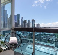 La Maison - Great View Free Parking Pool Gym Perfectly located 2BR apartment - Tourism Caloundra