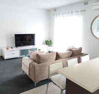 North Melbourne Retreat - Tourism Caloundra
