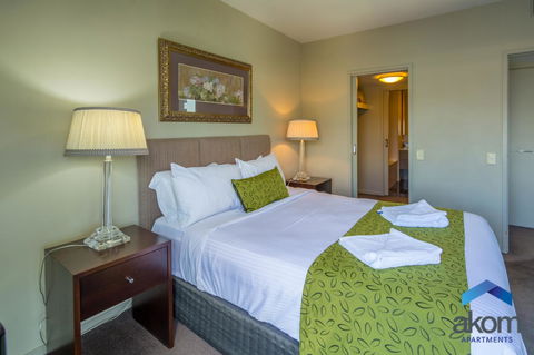 AKOM AT Docklands - Tourism Caloundra 32
