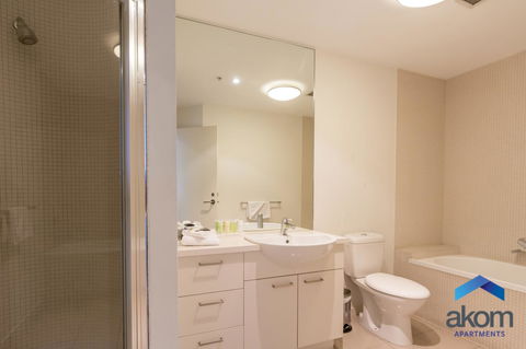AKOM AT Docklands - Tourism Caloundra 4