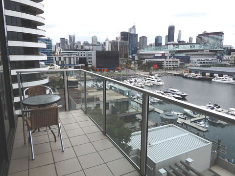 AKOM AT Docklands - Tourism Caloundra 38