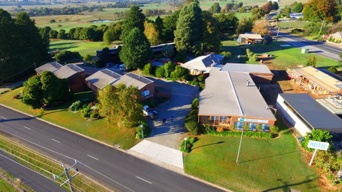 Mountain Creek Motel Bar & Restaurant - Tourism Caloundra 21