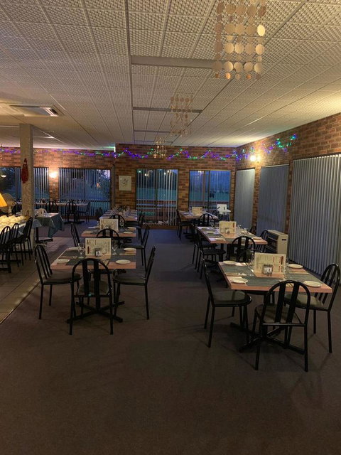 Mountain Creek Motel Bar & Restaurant - Tourism Caloundra 20