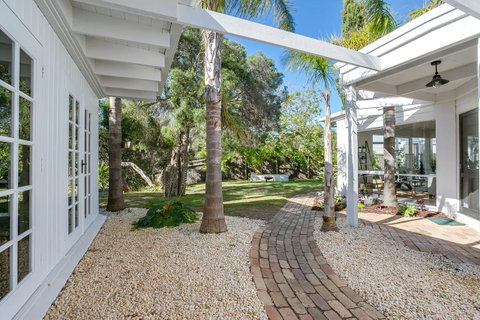 Oasis On Grange - Tourism Caloundra 15
