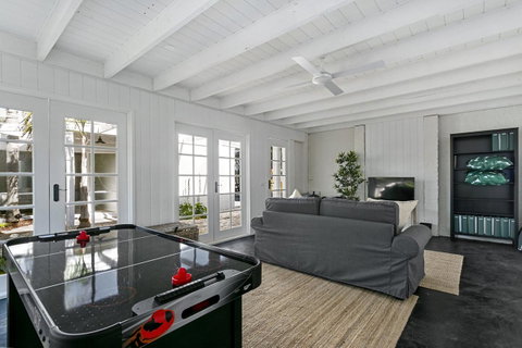 Oasis On Grange - Tourism Caloundra 7