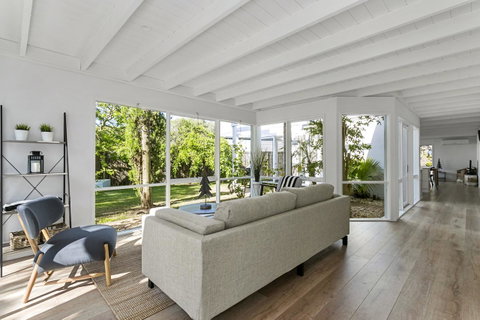 Oasis On Grange - Tourism Caloundra 4