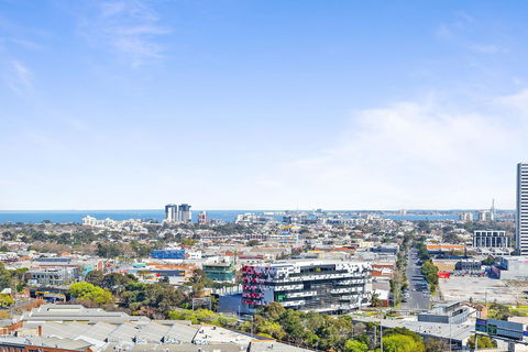 Complete Host Tiara Apartments - Tourism Caloundra 10