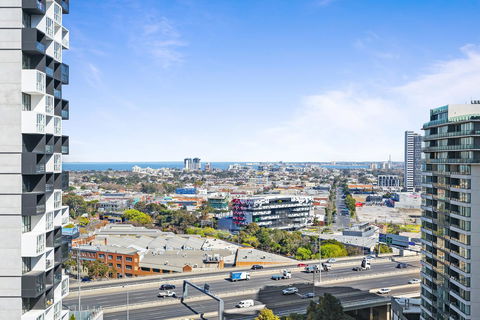 Complete Host Tiara Apartments - Tourism Caloundra 9