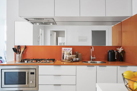 Complete Host Tiara Apartments - Tourism Caloundra 2
