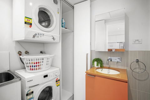Complete Host Tiara Apartments - Tourism Caloundra 8