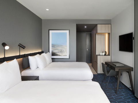 Vibe Hotel Melbourne Docklands - Tourism Caloundra 23