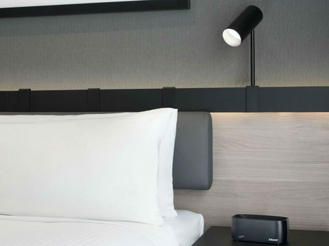 Vibe Hotel Melbourne Docklands - Tourism Caloundra 13