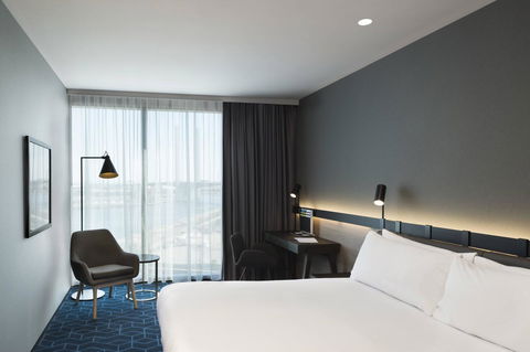 Vibe Hotel Melbourne Docklands - Tourism Caloundra 41