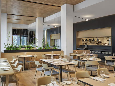 Vibe Hotel Melbourne Docklands - Tourism Caloundra 19
