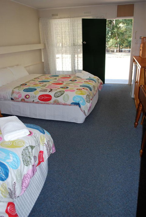 Gariwerd Motel - Tourism Caloundra 43