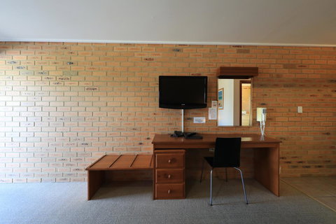 Quays Motel San Remo - Tourism Caloundra 9