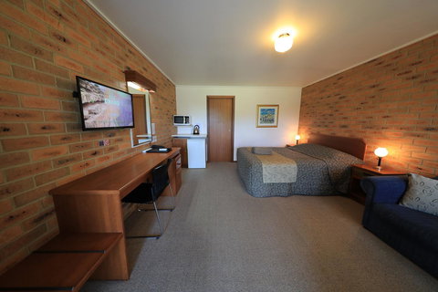 Quays Motel San Remo - Tourism Caloundra 20