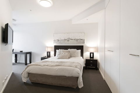 Docklands Private Collection - NEWQUAY - Tourism Caloundra 44