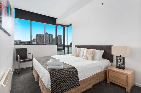 Docklands Private Collection - NEWQUAY - Tourism Caloundra 7