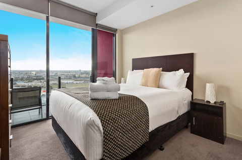 Docklands Private Collection - NEWQUAY - Tourism Caloundra 18