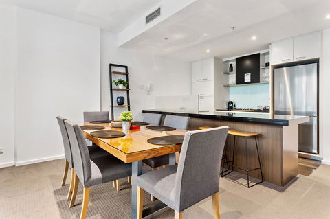 Docklands Private Collection - NEWQUAY - Tourism Caloundra 10