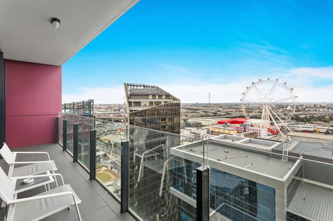 Docklands Private Collection - NEWQUAY - Tourism Caloundra 16
