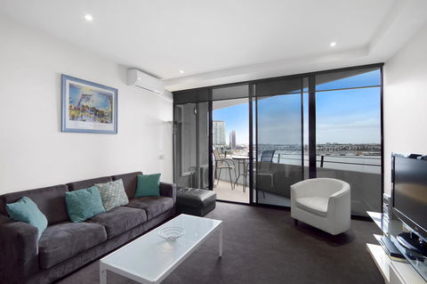 Docklands Private Collection - NEWQUAY - Tourism Caloundra 30