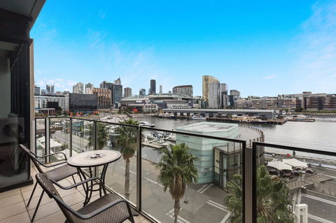 Docklands Private Collection - NEWQUAY - Tourism Caloundra 6