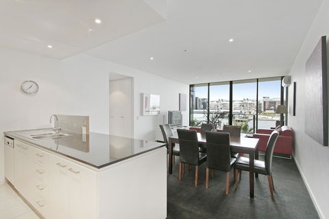 Docklands Private Collection - NEWQUAY - Tourism Caloundra 29