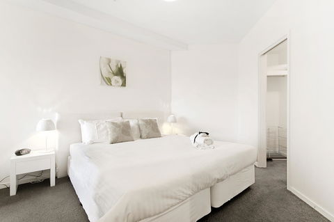 Docklands Private Collection - NEWQUAY - Tourism Caloundra 35