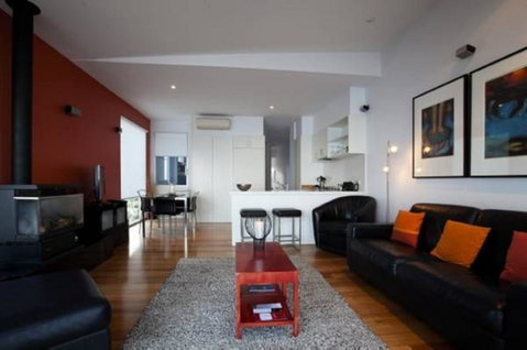 Battery Cove Beach Front Apartment - Tourism Caloundra 8