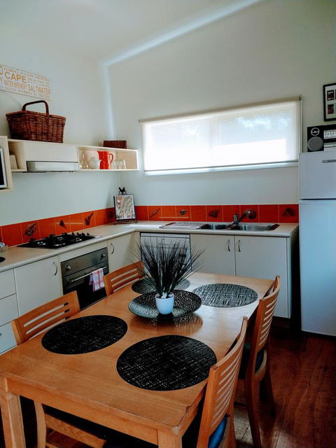 Rural 5 Star Villa\'s With Resort Amenities - Tourism Caloundra 43