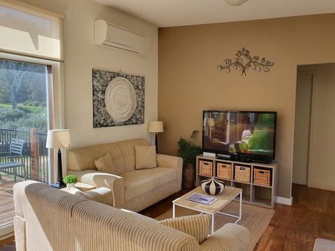 Rural 5 Star Villa\'s With Resort Amenities - Tourism Caloundra 3