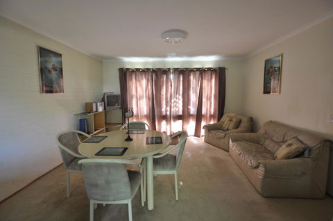 Ballymena Holiday Units - Tourism Caloundra 5