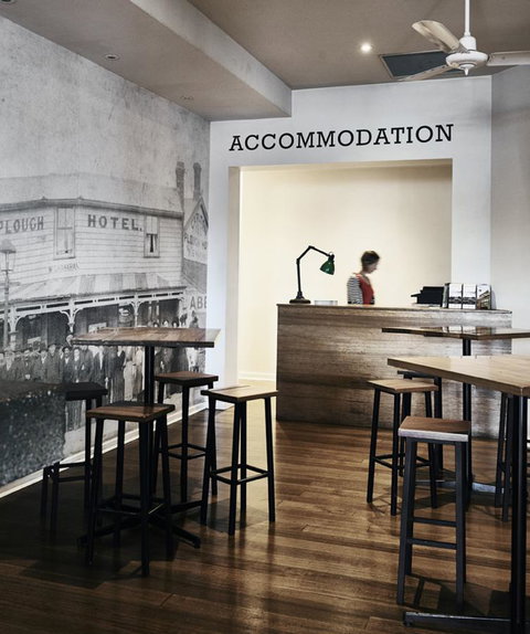Plough Hotel - Tourism Caloundra 27