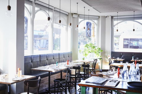 Plough Hotel - Tourism Caloundra 12
