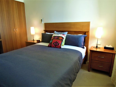 Plough Hotel - Tourism Caloundra 5