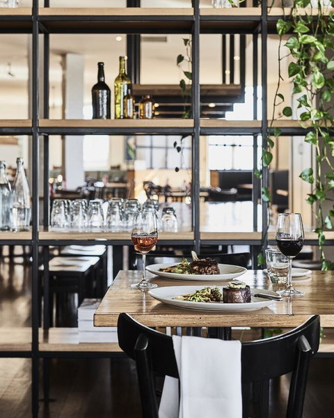 Plough Hotel - Tourism Caloundra 14
