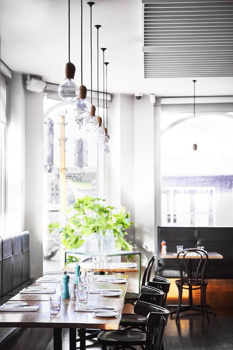 Plough Hotel - Tourism Caloundra 18