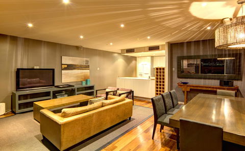 ACD Apartments - Tourism Caloundra 0