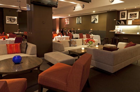 Causeway 353 Hotel - Tourism Caloundra 14
