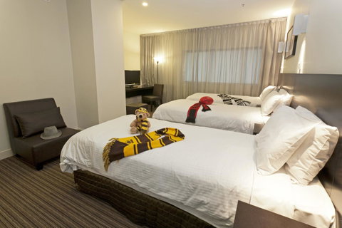 Causeway 353 Hotel - Tourism Caloundra 37