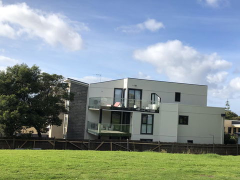 Apartments In Phillip Island Towers - Block C - Tourism Caloundra 33