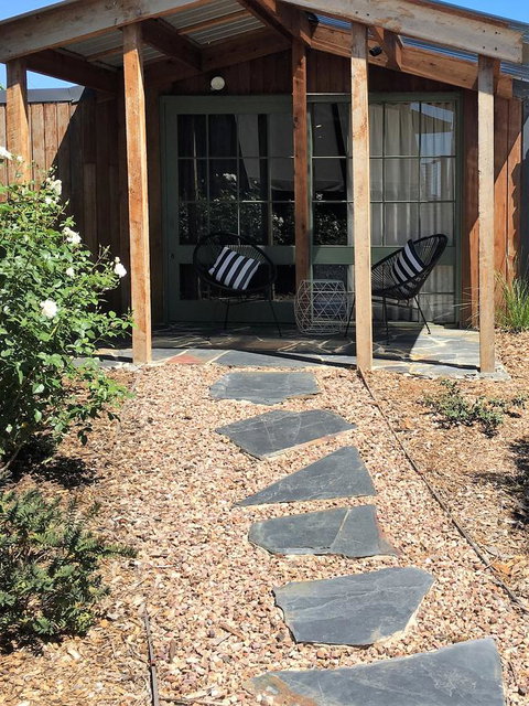 The Cosy Bungalow - Tourism Caloundra 11