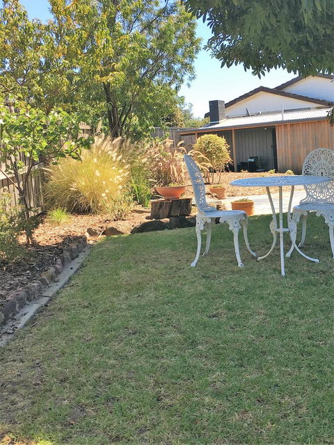 The Cosy Bungalow - Tourism Caloundra 15