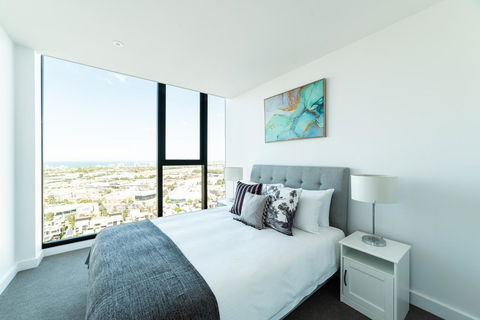 Melbourne Private Apartments - Collins Wharf Waterfront, Docklands - Tourism Caloundra 9