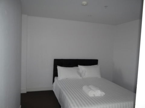Amazing Accommodations : South Yarra - Tourism Caloundra 7