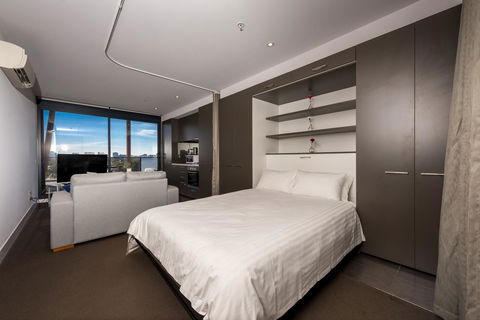 Amazing Accommodations : South Yarra - Tourism Caloundra 19