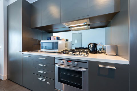 Amazing Accommodations : South Yarra - Tourism Caloundra 35